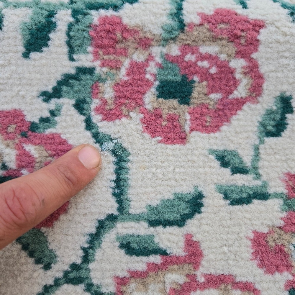 Floral Rose Accent Rug Area Rug Cream Pink Green Fringe USA 47" x 71 in - Picture 6 of 12